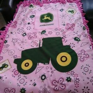 Girls john deere fleece tie blanket